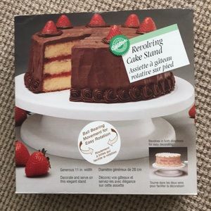 Wilton Revolving Cake Stand. New, gift never used.